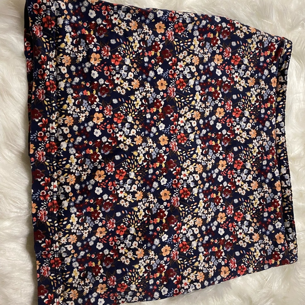 Hollister floral skirt